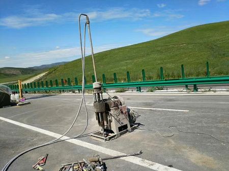 凌河公路地基基础注浆加固